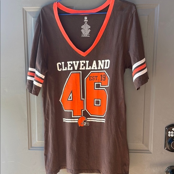 Cleveland Football V-Neck Tee - Picture 1 of 3
